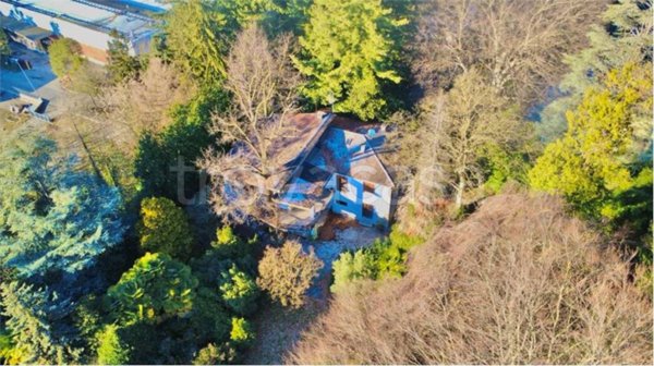 casa indipendente in vendita ad Induno Olona