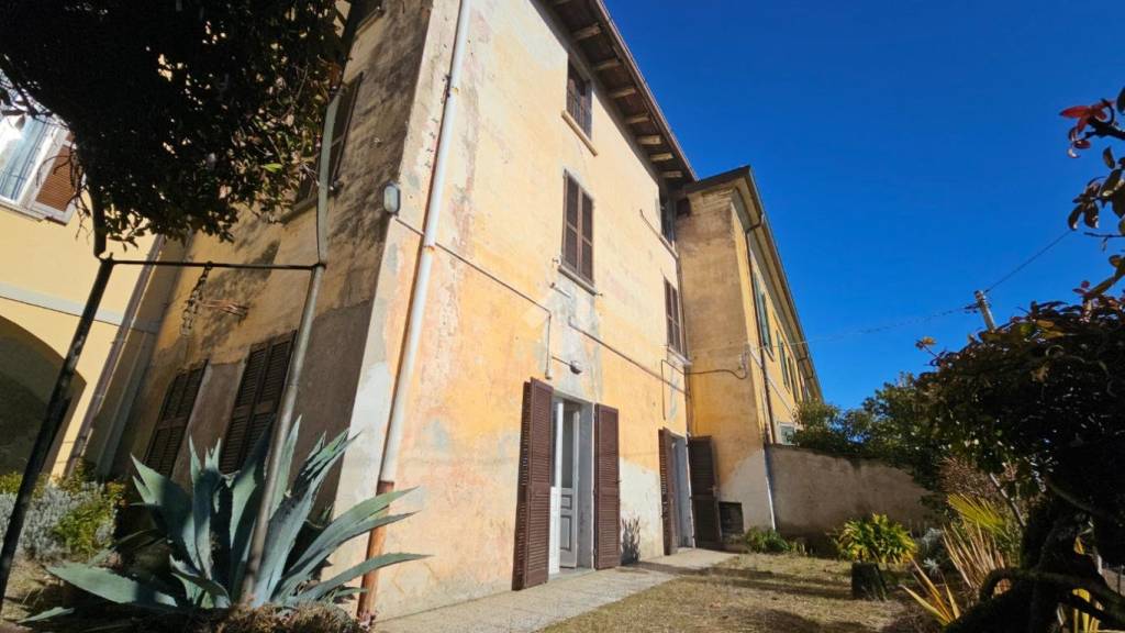 casale in vendita ad Induno Olona