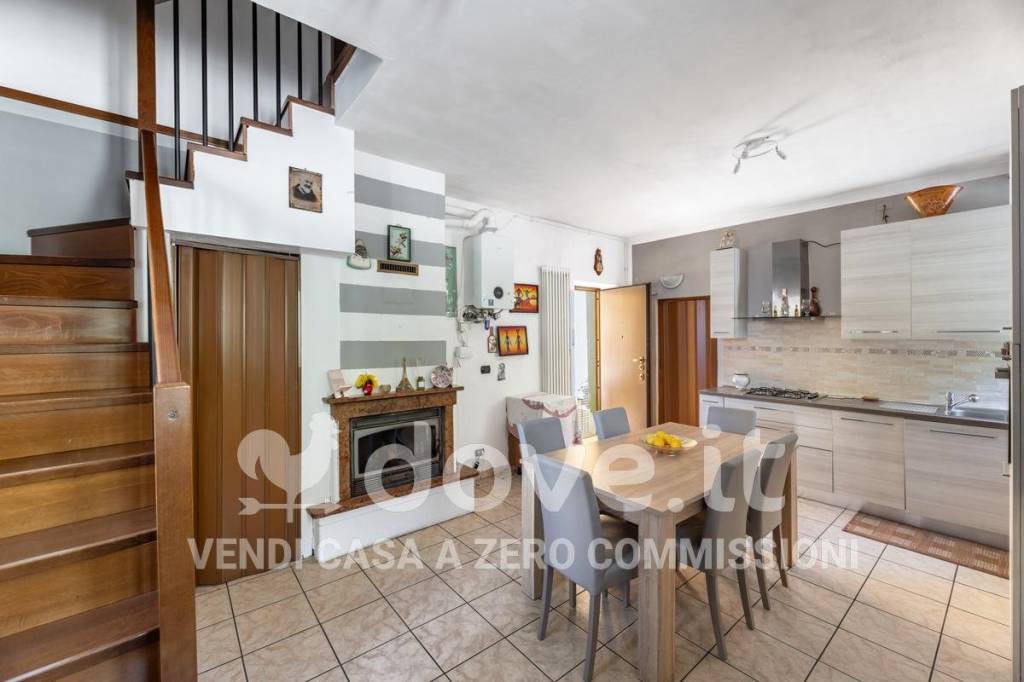 appartamento in vendita ad Induno Olona in zona Olona