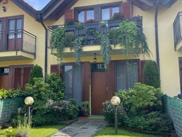 casa indipendente in vendita ad Induno Olona