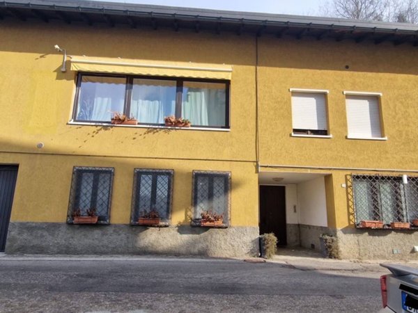 casa indipendente in vendita ad Induno Olona