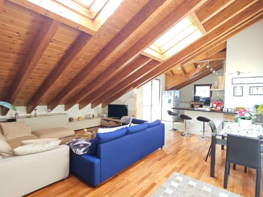 appartamento in vendita ad Induno Olona