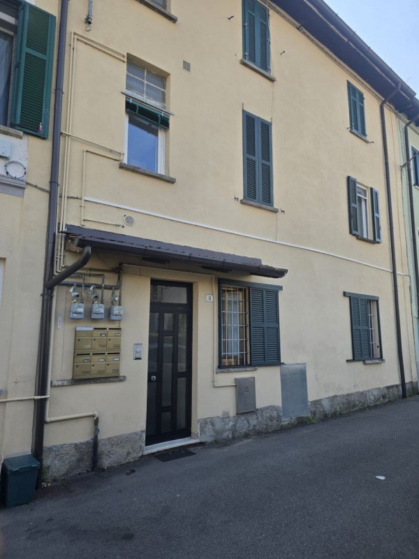 appartamento in vendita ad Induno Olona in zona San Cassano