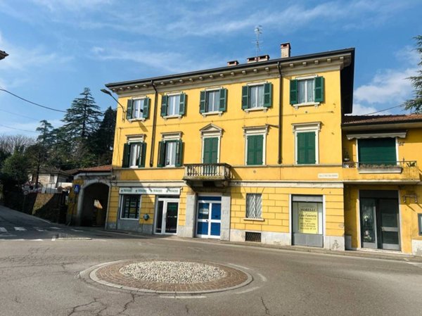 appartamento in vendita ad Induno Olona in zona Olona