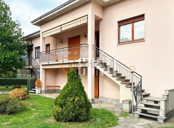 casa indipendente in vendita ad Induno Olona in zona San Pietro