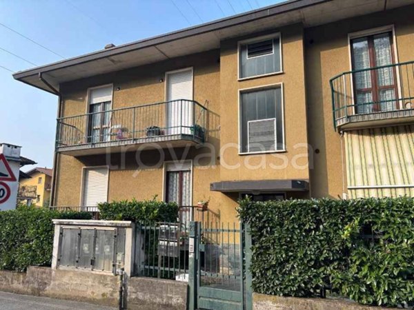 appartamento in vendita ad Induno Olona in zona San Cassano