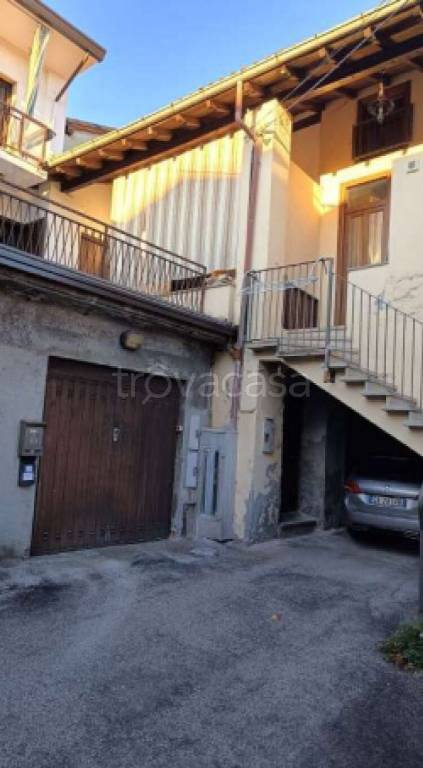 appartamento in vendita ad Ispra