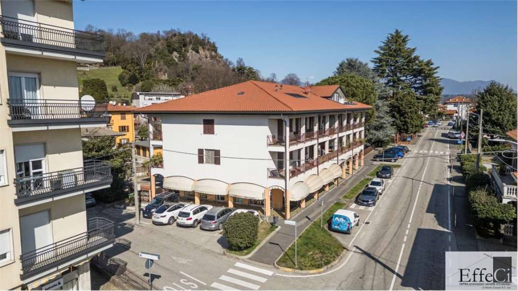 monolocale in vendita ad Ispra