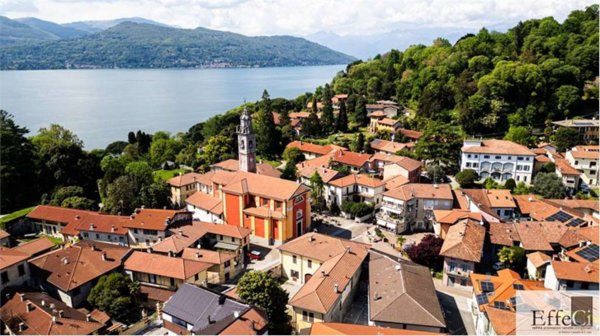 appartamento in vendita ad Ispra