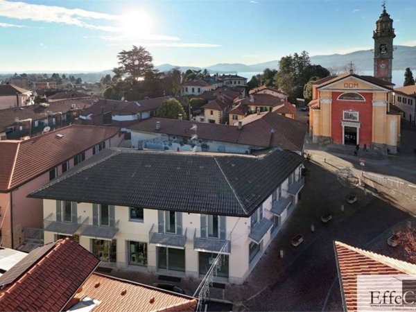 appartamento in vendita ad Ispra