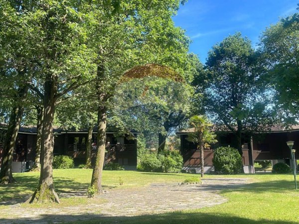appartamento in vendita ad Ispra