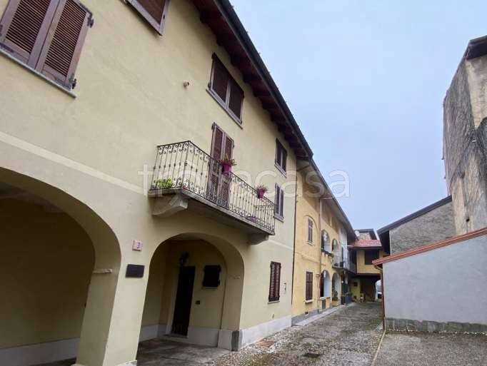 appartamento in vendita ad Ispra