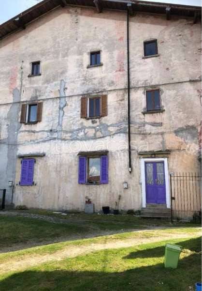 appartamento in vendita ad Ispra