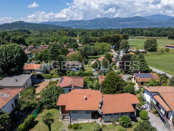 casa indipendente in vendita ad Ispra