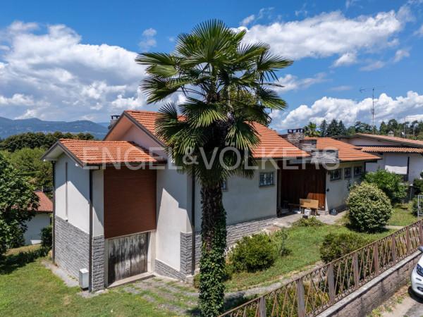 casa indipendente in vendita ad Ispra