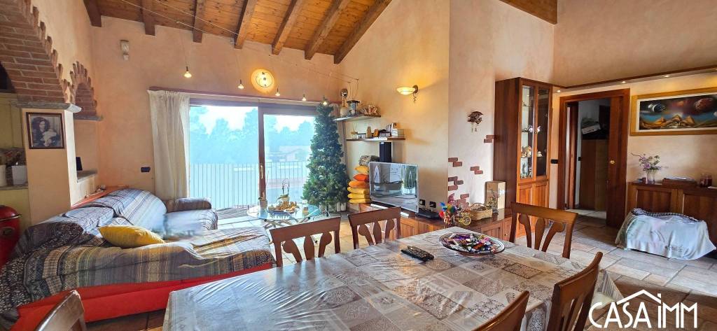 appartamento in vendita ad Ispra