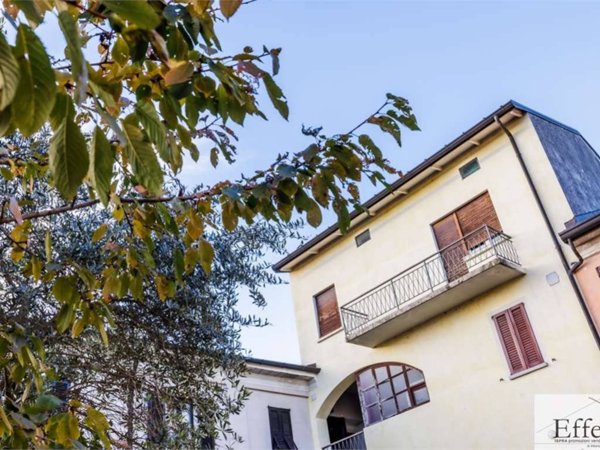 appartamento in vendita ad Ispra