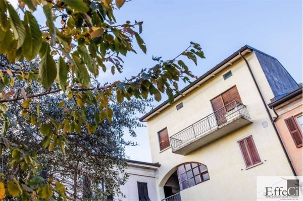 appartamento in vendita ad Ispra