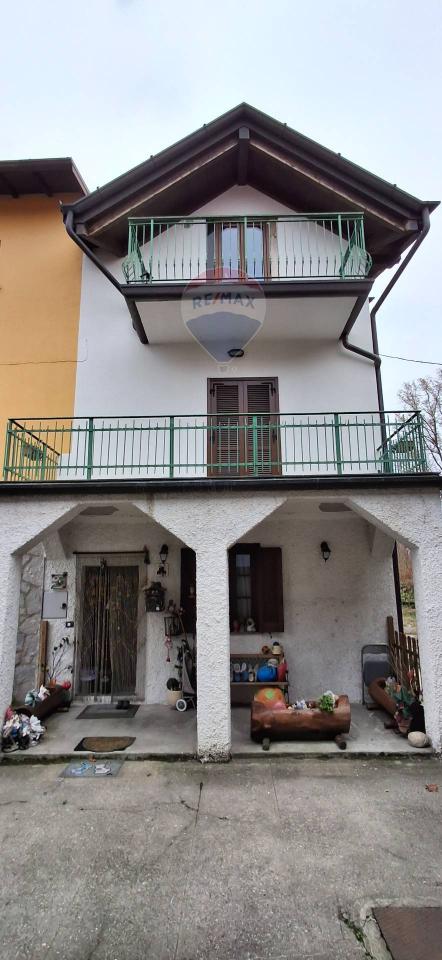 casa indipendente in vendita ad Ispra