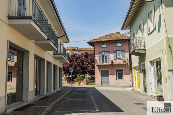 ufficio in vendita ad Ispra