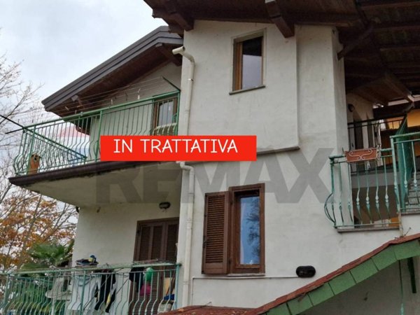 casa indipendente in vendita ad Ispra