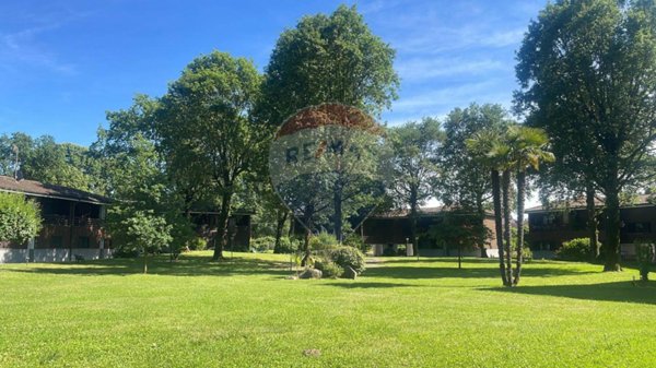 appartamento in vendita ad Ispra