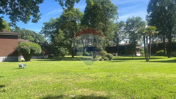 appartamento in vendita ad Ispra