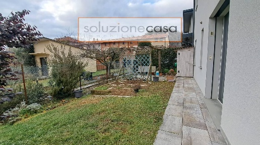 appartamento in vendita ad Ispra