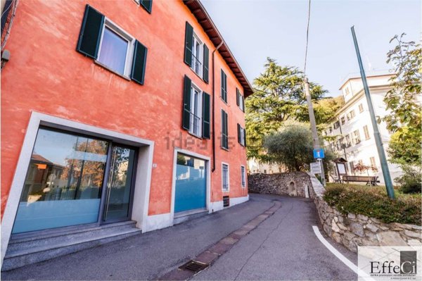 appartamento in vendita ad Ispra