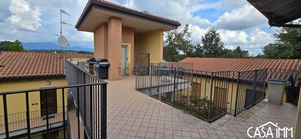 appartamento in vendita ad Ispra