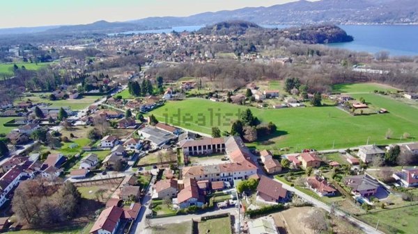 casa indipendente in vendita ad Ispra