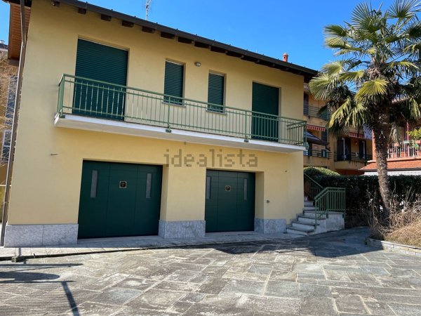 appartamento in vendita ad Ispra