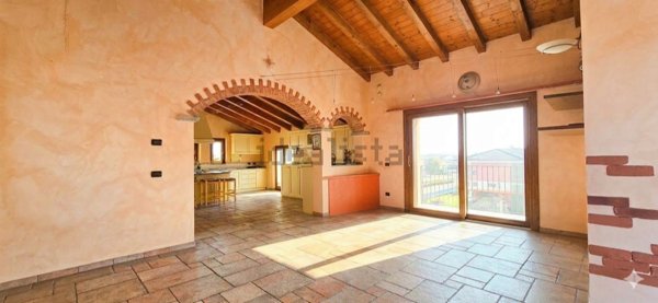 appartamento in vendita ad Ispra