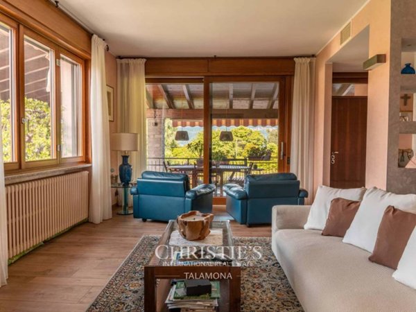 casa indipendente in vendita ad Ispra