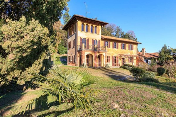 casa indipendente in vendita ad Ispra