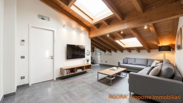 appartamento in vendita ad Ispra