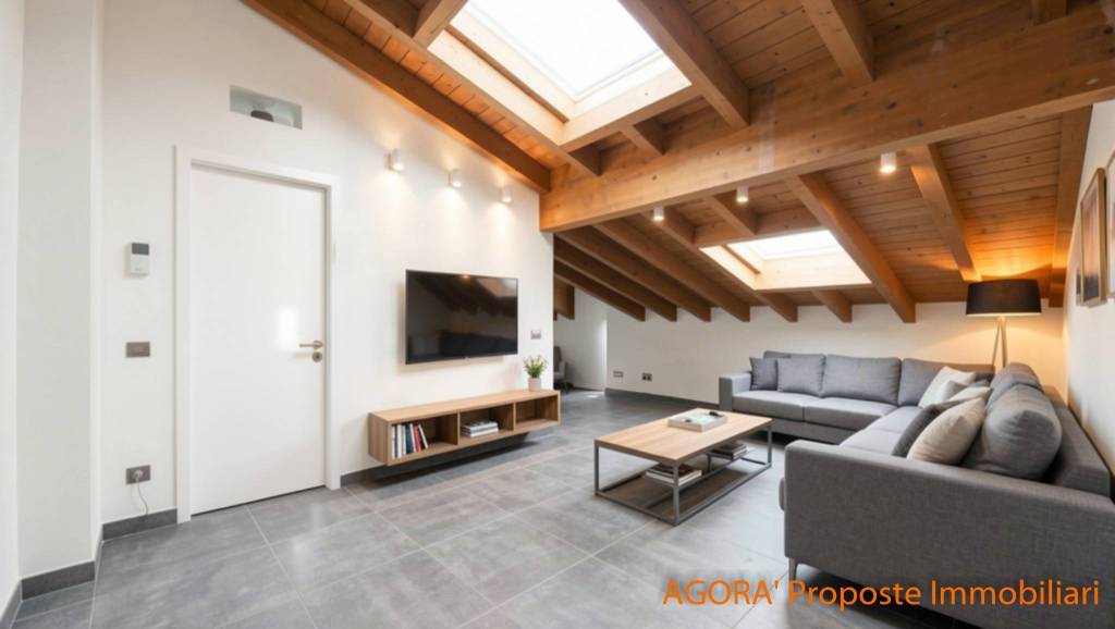 appartamento in vendita ad Ispra