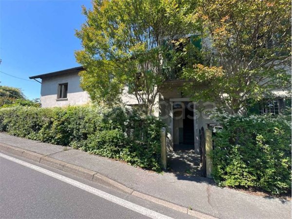 casa indipendente in vendita ad Ispra
