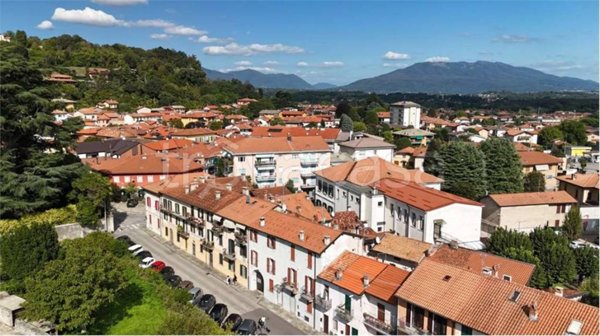 appartamento in vendita ad Ispra