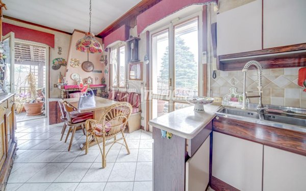 appartamento in vendita a Jerago con Orago