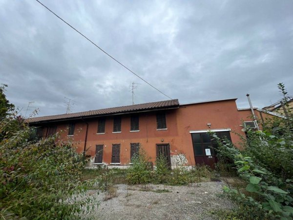 intera palazzina in vendita a Jerago con Orago