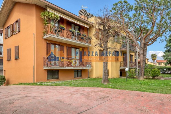 appartamento in vendita a Jerago con Orago