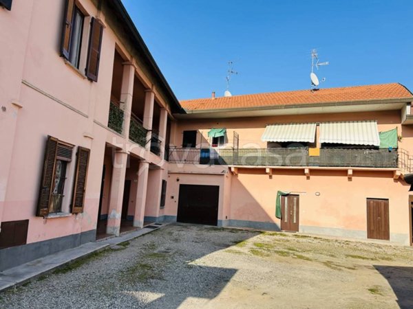 appartamento in vendita a Jerago con Orago