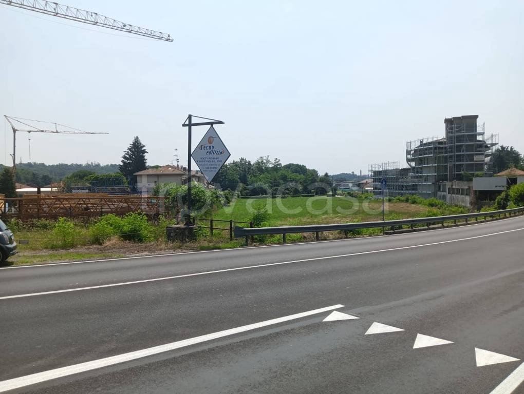 terreno agricolo in vendita a Jerago con Orago