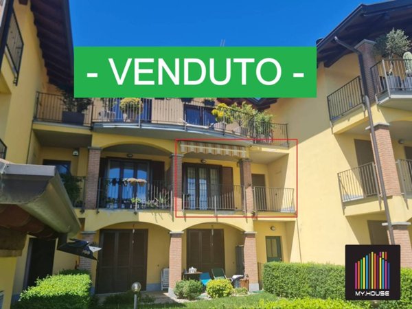 appartamento in vendita a Jerago con Orago