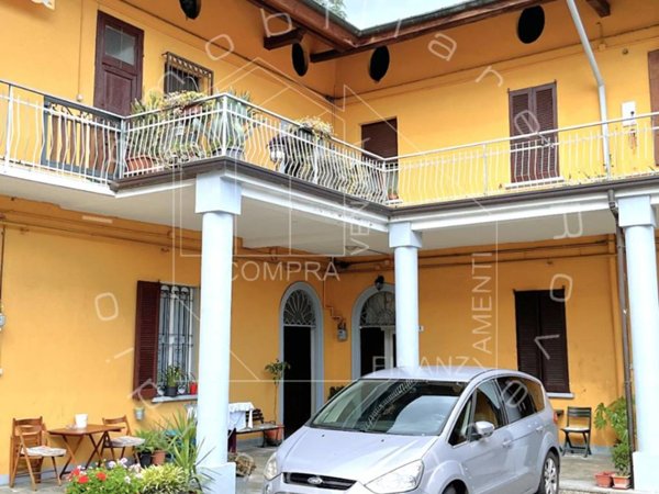 appartamento in vendita a Jerago con Orago