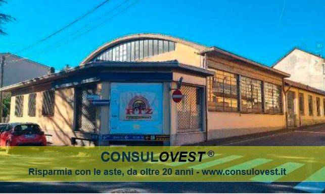 locale commerciale in vendita a Jerago con Orago