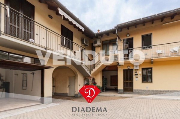 appartamento in vendita a Jerago con Orago