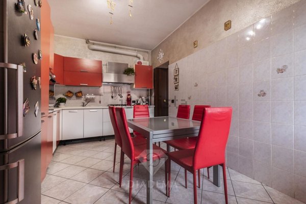 appartamento in vendita a Jerago con Orago