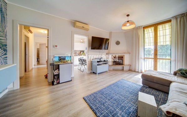 appartamento in vendita a Jerago con Orago